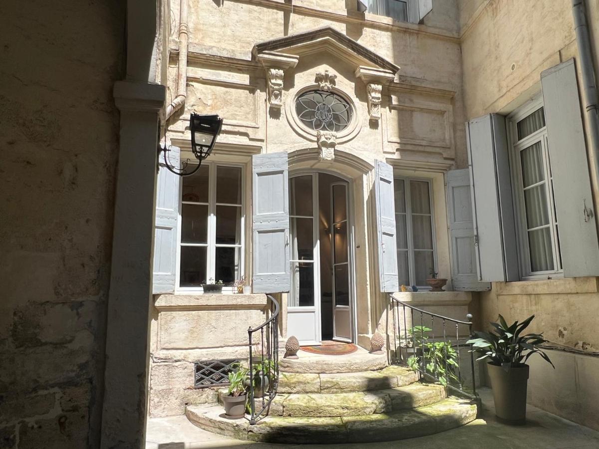 Courbet'S Bachelor Pad Apartment Montpellier Exterior photo